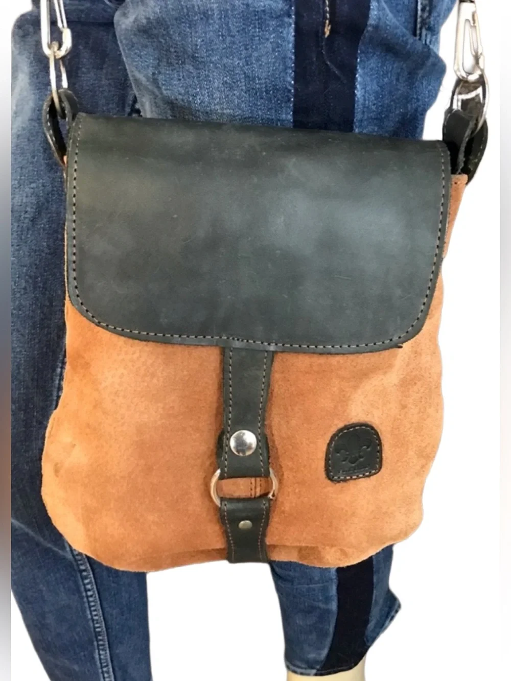 EL CEIBO HANDCRAFTED TAN SUEDE AND BLACK LEATHER CROSSBODY MESSENGER BAG